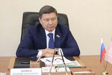 Поддержку сельским ДК окажет депутат
